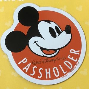 Disney passholder magnet